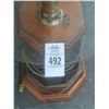 Image 2 : Metal Floral Trim Lamp Table