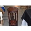 Image 2 : 2 TIERED HARDWOOD PLANT/DISPLAY STAND (34 1/2")
