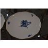 Image 7 : MEISSEN BLUE ONION BOWL, PLATES & CAKE PLATES (4 PCS) (DOES NOT INCLUDE STAND)