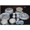Image 2 : MEISSEN BLUE ONION WARMER, EGG CUPS, BOWLS, COVERED DISH & BUTTER DISH (SOME CHIPS ON BOWLS) (16 PCS