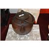 Image 5 : JAPANESE MEIJI COPPER POT & ANTIQUE JAPANESE TETSUBIN (2 PCS)