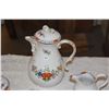 Image 2 : MEISSEN TEA SET W/LUNCHEON PLATES, INDIAN FLOWER (MULTICOLOR) PATTERN (22 PCS)