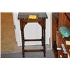 Image 3 : ANTIQUE SIDE TABLE