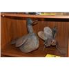 Image 2 : FOLK ART: METAL CHICKEN & DUCK (2 PCS)