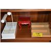 Image 1 : JEWELRY DISPLAY STANDS