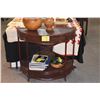 Image 1 : RATTAN DEMI LUNE TABLE