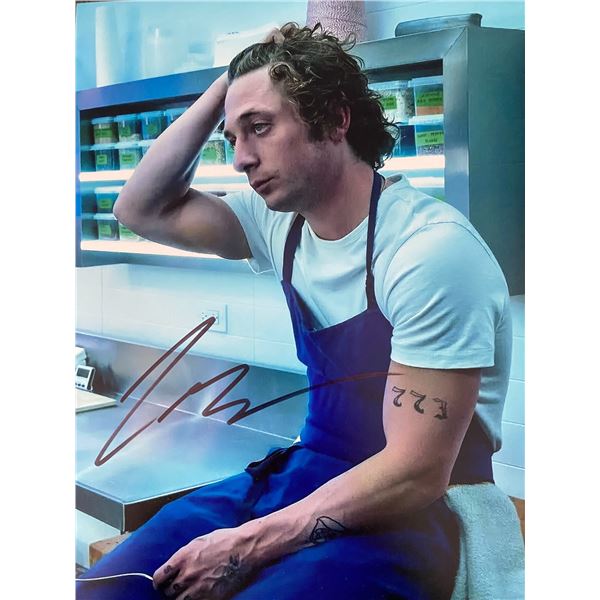 The Bear Jeremy Allen White signed photo