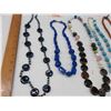 Image 2 : Lot of 8 necklaces