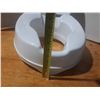 Image 2 : AquaSense Raised Toilet Seat. (New)