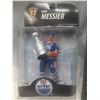 Image 2 : Vintage Hockey - NHL Legends 7 McFarlane - Mark Messier and Doug Gilmour Figurine.