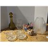 Image 1 : Collection of Glass and ceramic Decor (Vases, small vases, Glass dish trays, and etc.)