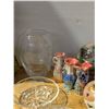 Image 4 : Collection of Glass and ceramic Decor (Vases, small vases, Glass dish trays, and etc.)
