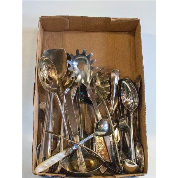 VINTAGE SILVERWARE & UTENSILS