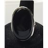 Image 1 : 22)  NATURAL OVAL BLACK ONYX SIZE 9 RING WITH