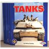 Image 1 : 30)  LOT OF 5 BOOKS ALL ABOUT TANKS.