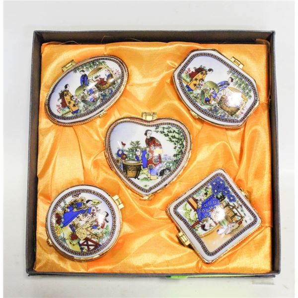 VINTAGE PORCELAIN TRINKET/JEWELLERY BOXES