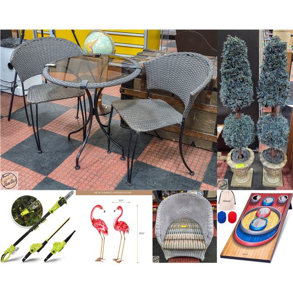 FEATURED OUTDOOR ACCENTS & FURNITURE