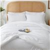 Image 1 : NEW 88" X 88" WHITE KING SIZE COMFORTER