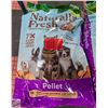 Image 1 : NATURALLY FRESH WALNUT SHELL CAT LITTER
