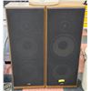 Image 1 : VINTAGE JVC TOWER SPEAKERS SP555 HOME