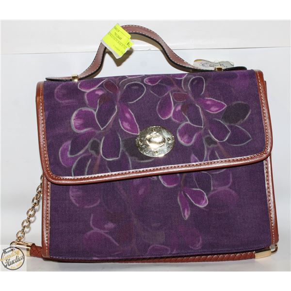 NEW SALTWATER PURSE W/TAG