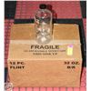 Image 1 : BOX OF 12, 32 OZ ROUND GLASS BOTTLES