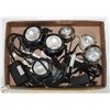 Image 1 : LOT OF 2 - 3 UNDERCABINET LIGHTING
