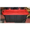 Image 1 : 45 GALLON HUSKY ROLLING TOTE WITH LATCHES