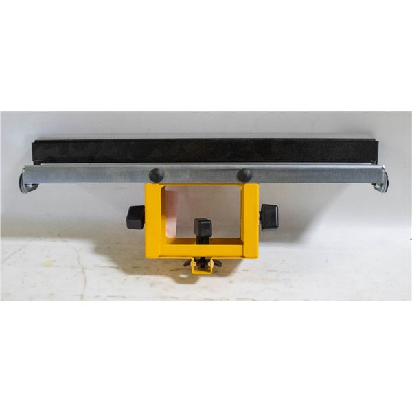 DEWALT WIDE MATERIAL SUPPORT