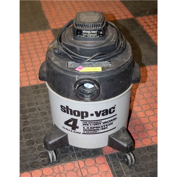4 GAL SHOP VAC WITH NEW FILTER TESTED WORKS