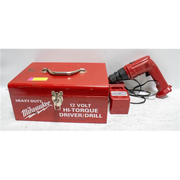 MILWAUKEE 12VOLT HI-TORQUE DRIVER DRILL W/ .5 HOUR