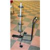 Image 1 : 4 WHEEL TIRE RACK ON WHEELS