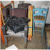 Image 1 : 4 DECK CHAIRS AND MORE