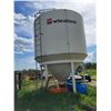 Image 3 : Wheatland 2 ring hopper bin. Bottom on skid. 3 pail spouts.