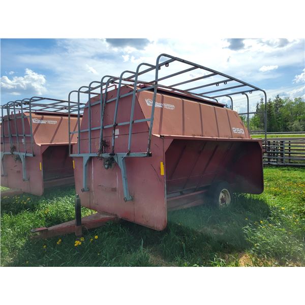 Ranchers livestock equipment 250 creep feeder. Pull type w/feeder panel.  10 ft.