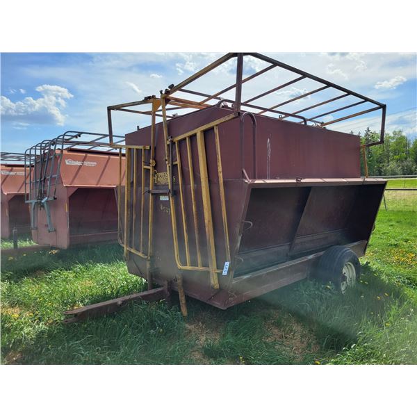 Cypress Industries creep feeder w/ feed panel.  10ft.