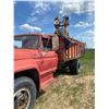 Image 5 : Ford F600 w/16ft box . Tires hold air, hyd drill fill. SN F60DVZ01305.