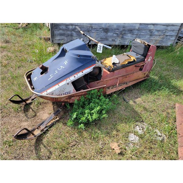 Snowfurry w/ sax 300 Wanko rotary engine. Did run a few years back. 2429 miles. # 829445.