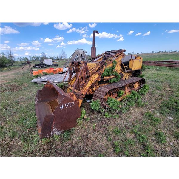 Case crawler loader. 5ft bucket, 14” pads. C/w manuals. #706451