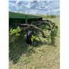 Image 5 : JD 9350 30ft hoe drill. 3 sections, fertilizer box, factory transport.