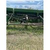 Image 6 : JD 9350 30ft hoe drill. 3 sections, fertilizer box, factory transport.