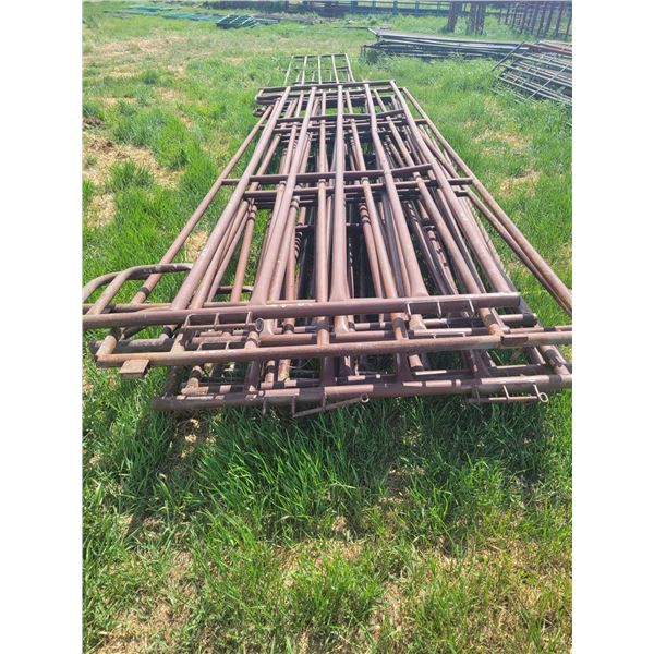 10 HiQual heavy duty 15ft panels.  2" pipe.