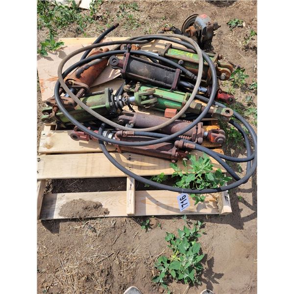 Assortment of  hyd rams.