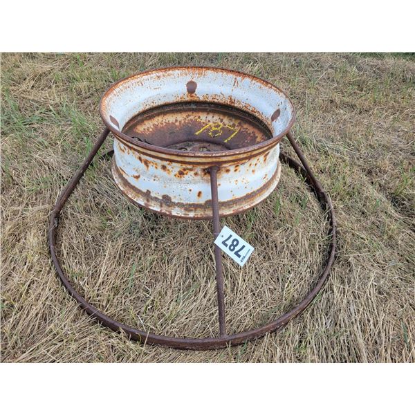 Truck rim mineral tub holder.