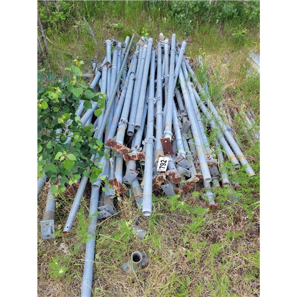 Various lengths of galv. chain link pipe.