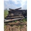 Image 4 : Large lot of railroad ties. Various lengths.