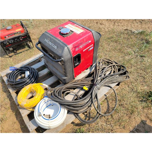 Honda EV3000 inverter. Runs, elect. Start and RV 10 gauge cord, 50 ft 3prong elec. cord etc.