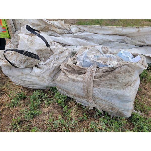 Legumemaster bags of alfalfa and milkvetch. Aprprox 17 bags, in good condition. Approx 20 bags of sa