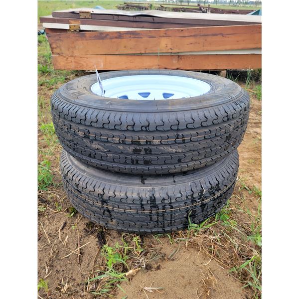 Set of 205/75/R15" tires on 4.5 5stud rims. As new.