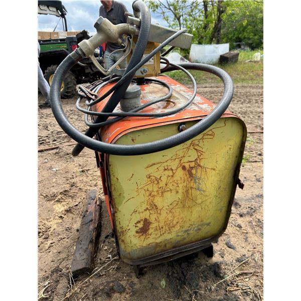 120L fuel tank w/ 13ft 12v dc pump.